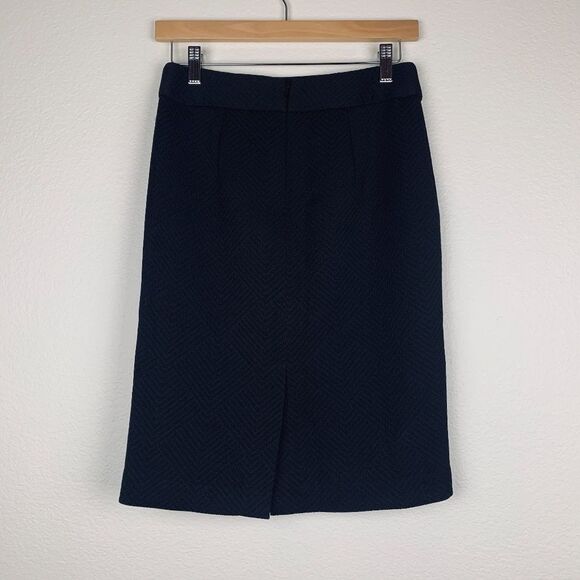 Banana Republic Black Chevron Texture Pencil Skirt - Picture 6 of 6